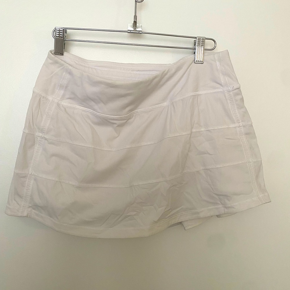 Lululemon white skort 6